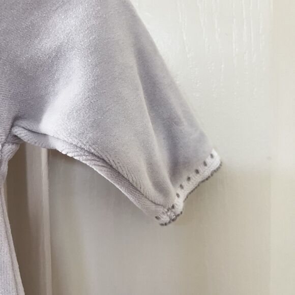 Kissy Kissy Gray Velvet Footie One Piece Crochet Lace Trim Size 0-3 Months - Picture 6 of 12